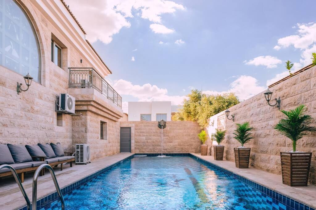 בראשית וילת הנופש הכי יוקרתית באילת, עד 18 אורחים Villa Eilat